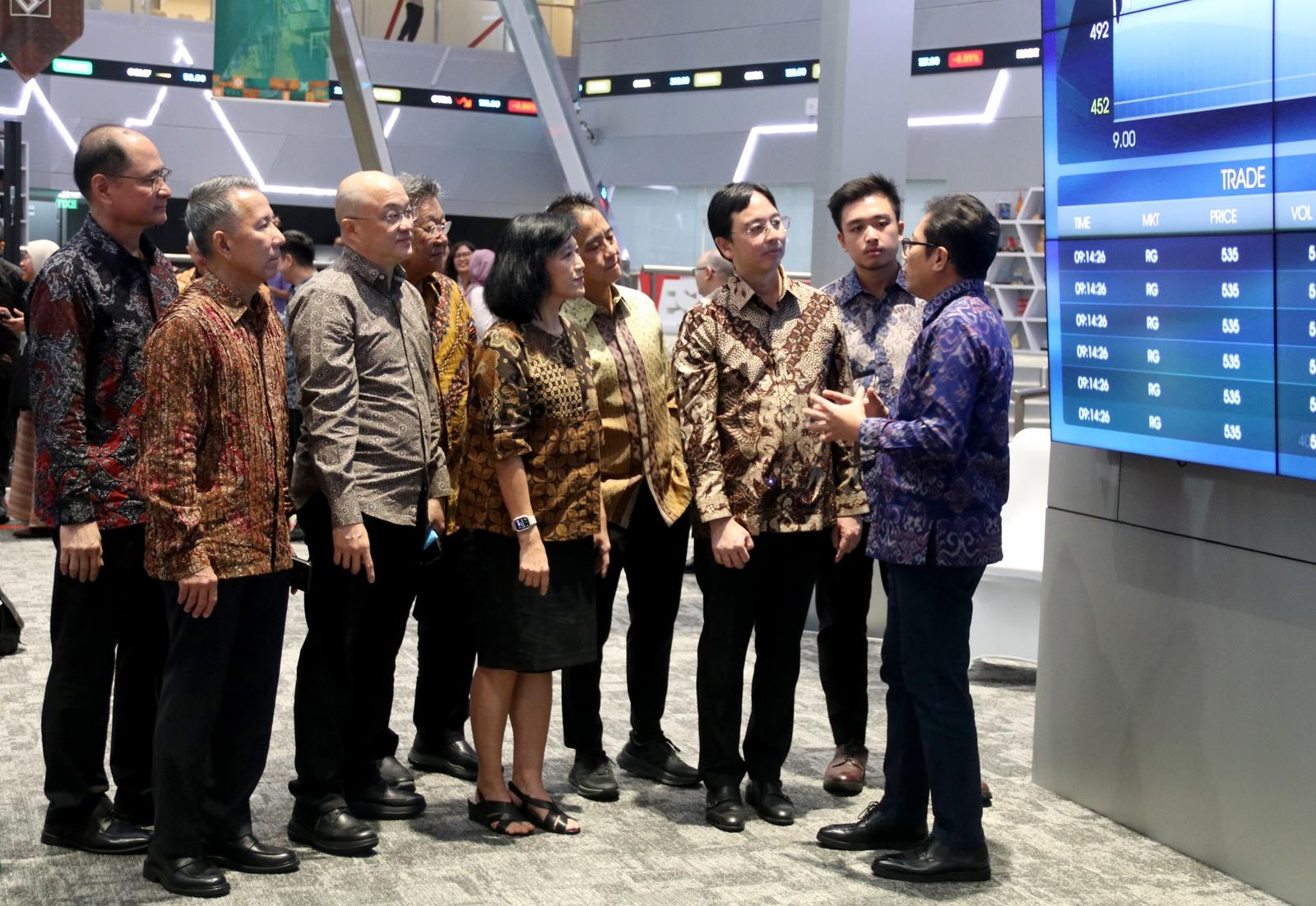 Bursa Efek Indonesia suspensi saham RATU dan BRRC