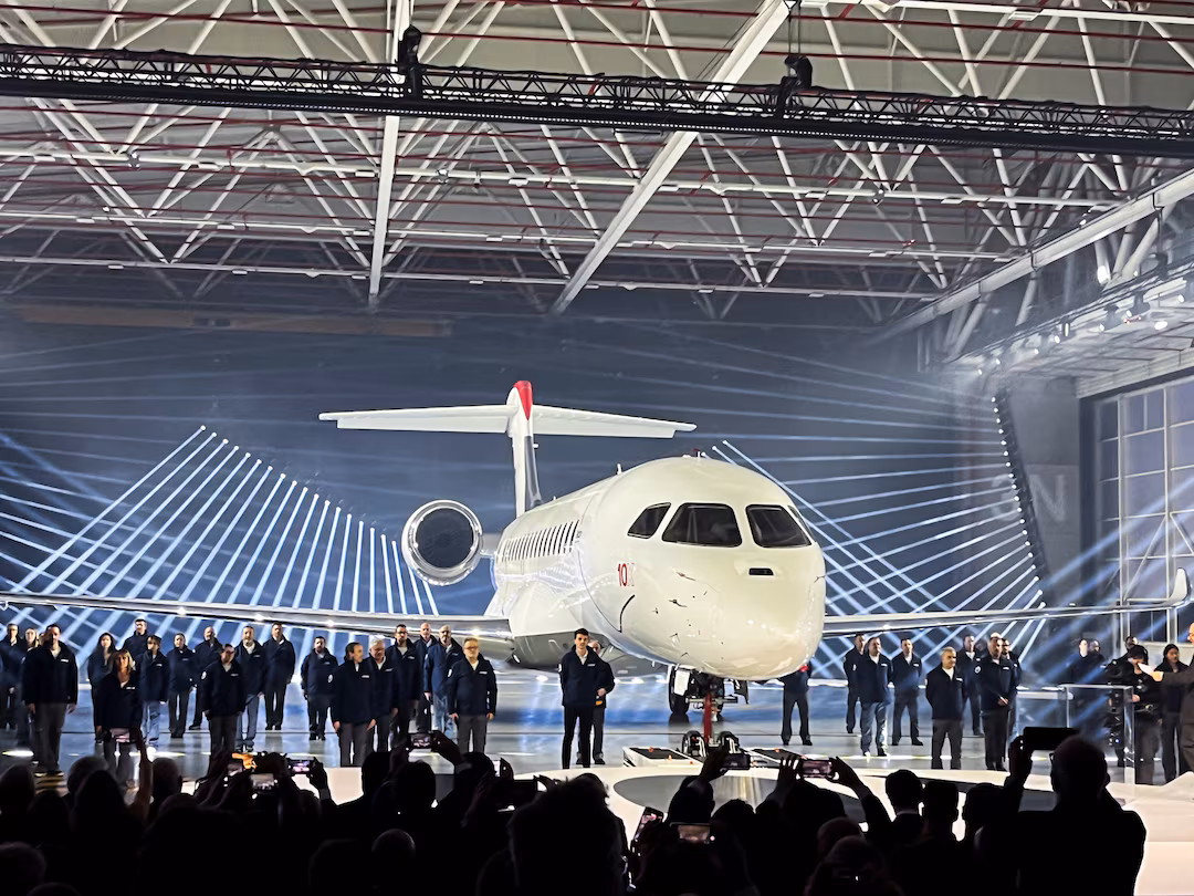 Jet bisnis terbesar dunia Falcon 10X jalani penerbangan perdana