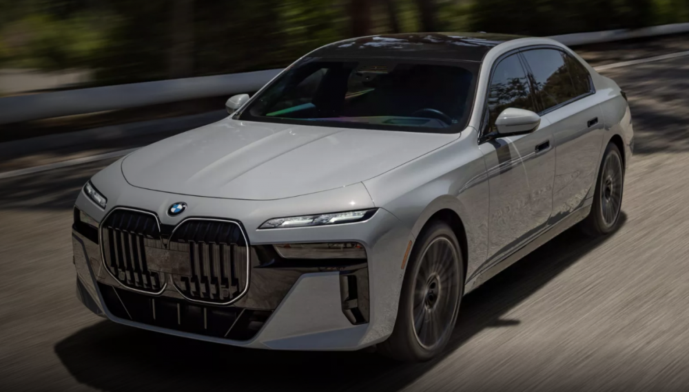 led4d Luncurkan mobil listrik di China, BMW dinilai terlambat